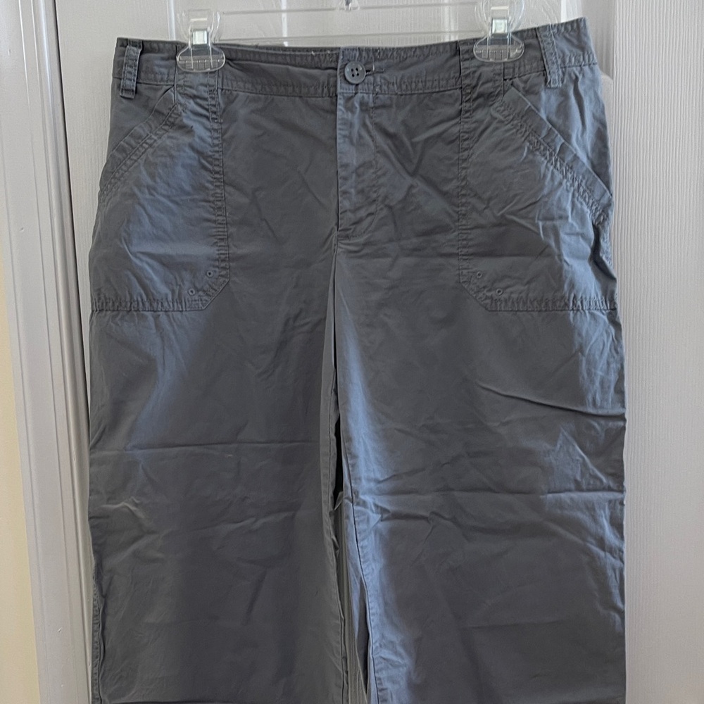 Merona Gray Capris